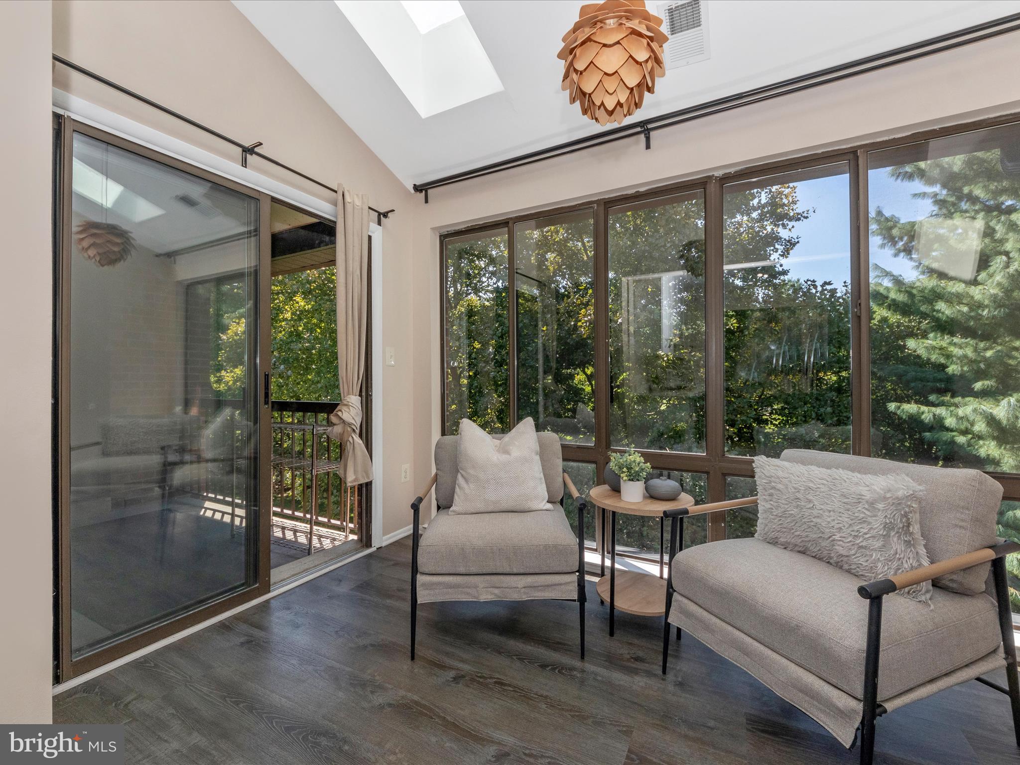 MALLARD COVE CONDOMINIUMS - Residential