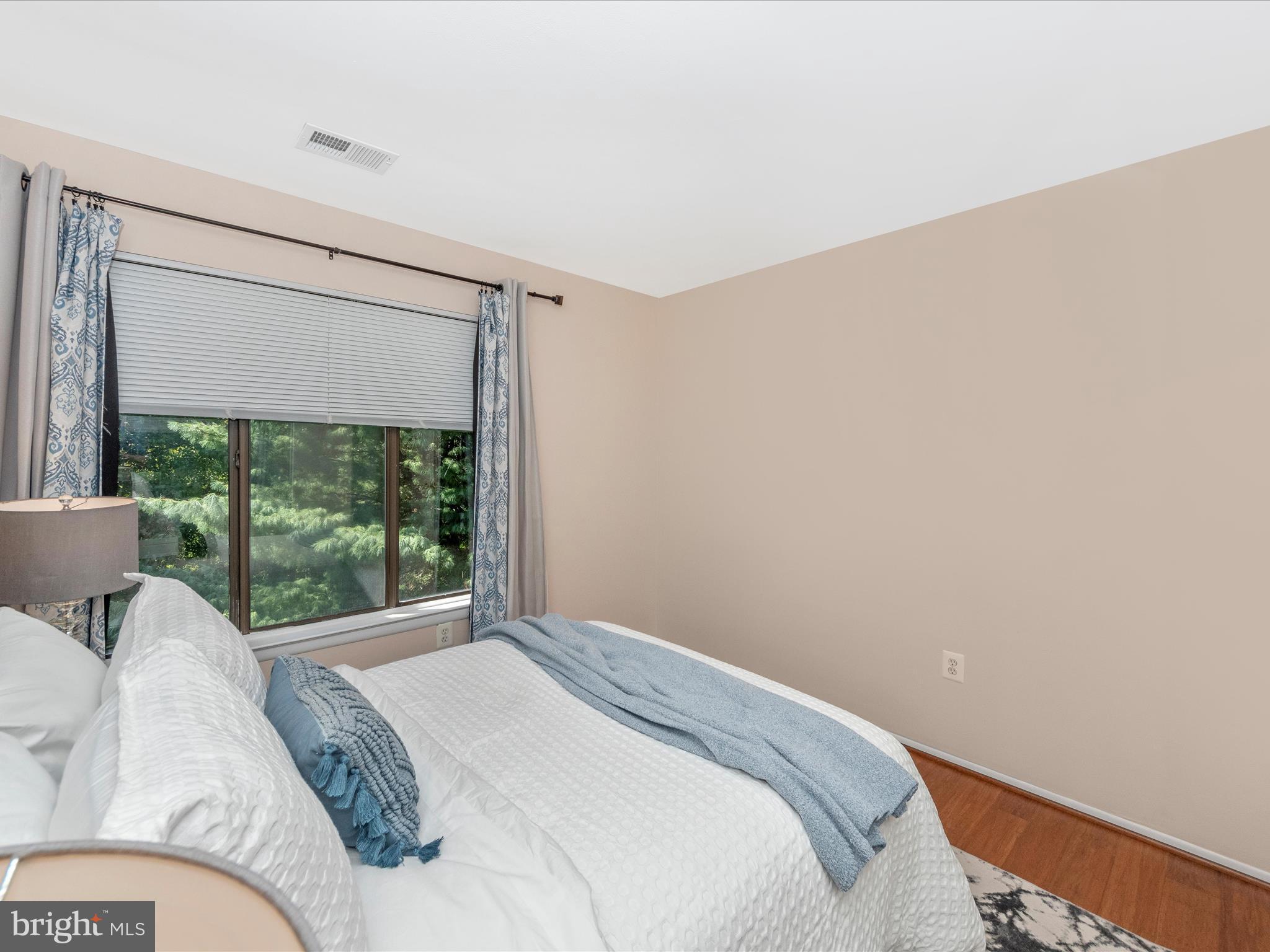 MALLARD COVE CONDOMINIUMS - Residential