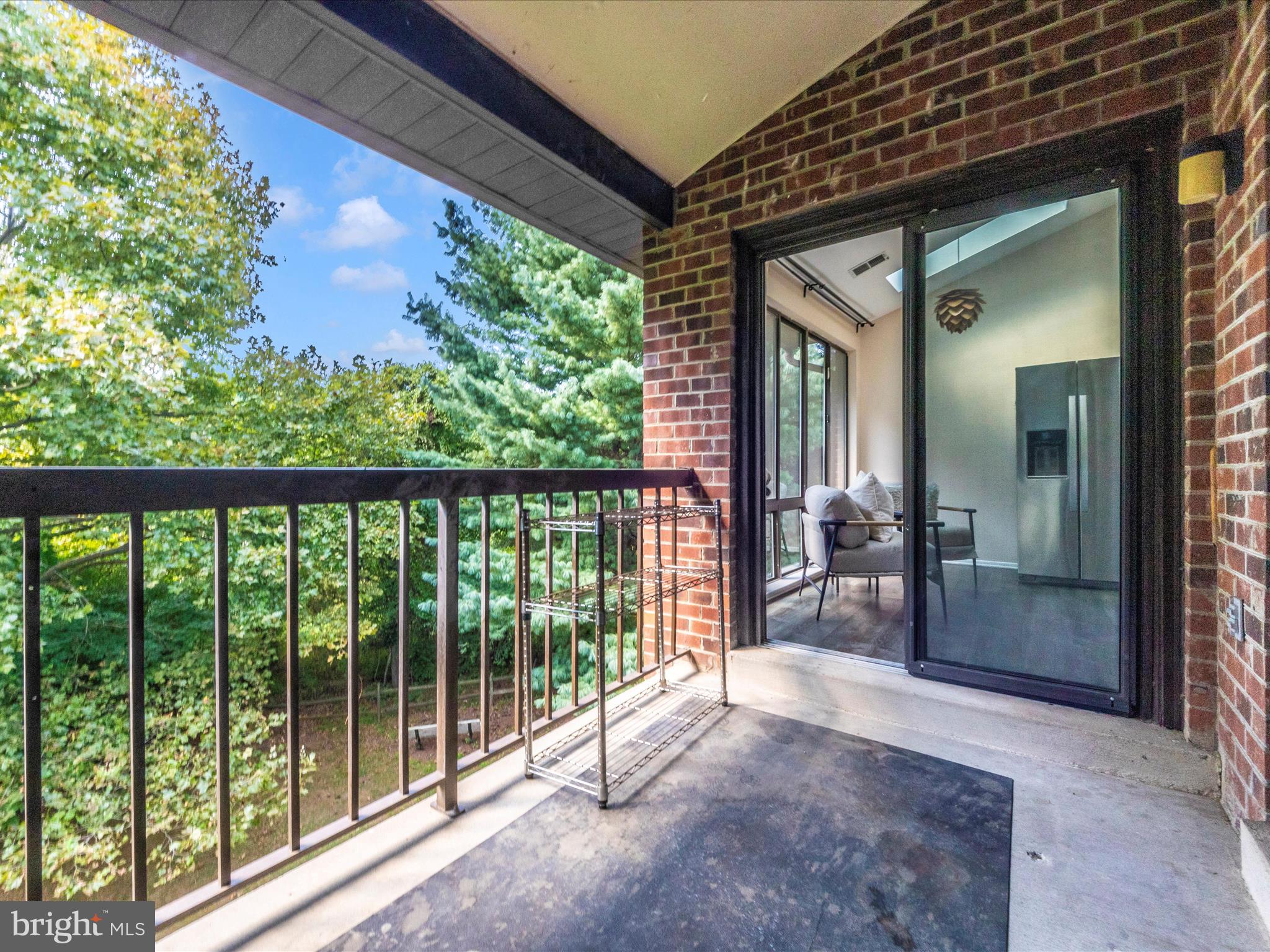 MALLARD COVE CONDOMINIUMS - Residential