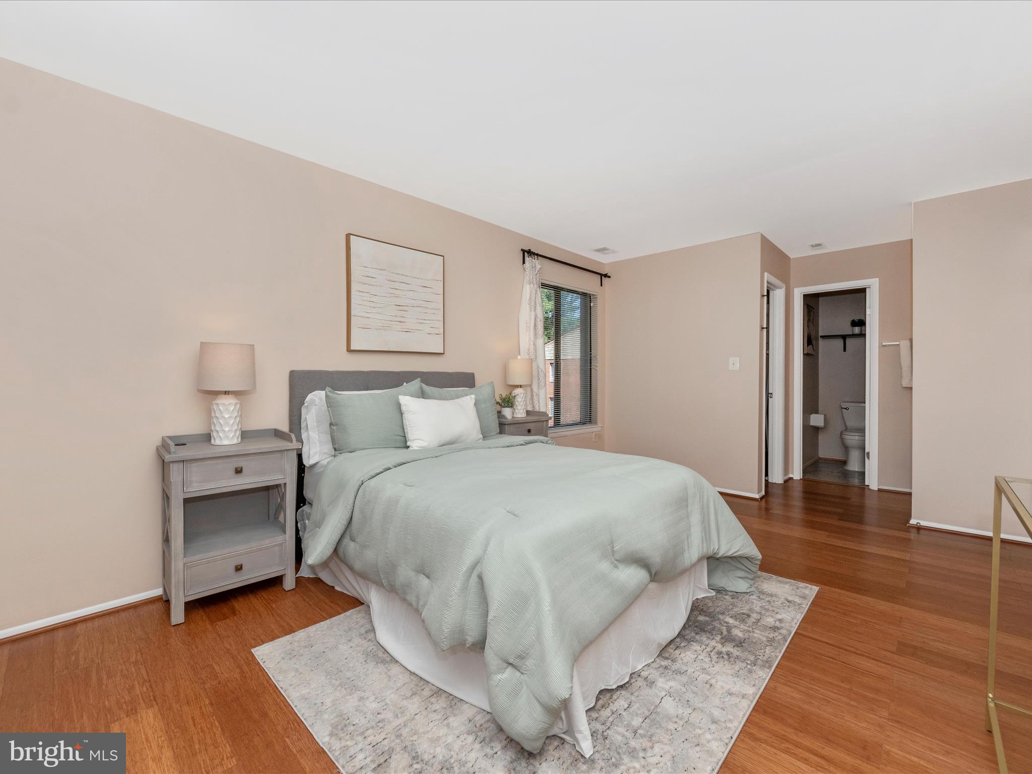 MALLARD COVE CONDOMINIUMS - Residential