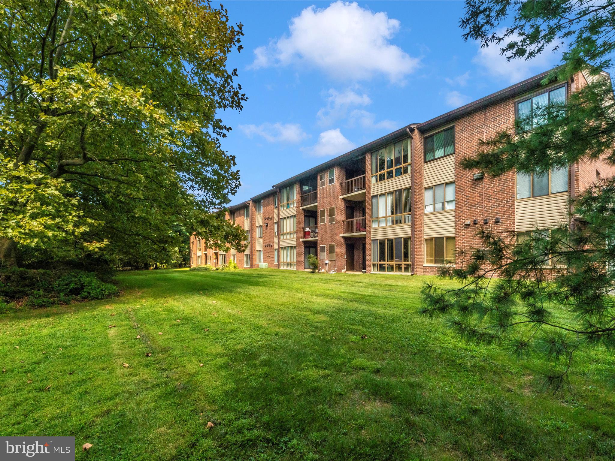 MALLARD COVE CONDOMINIUMS - Residential