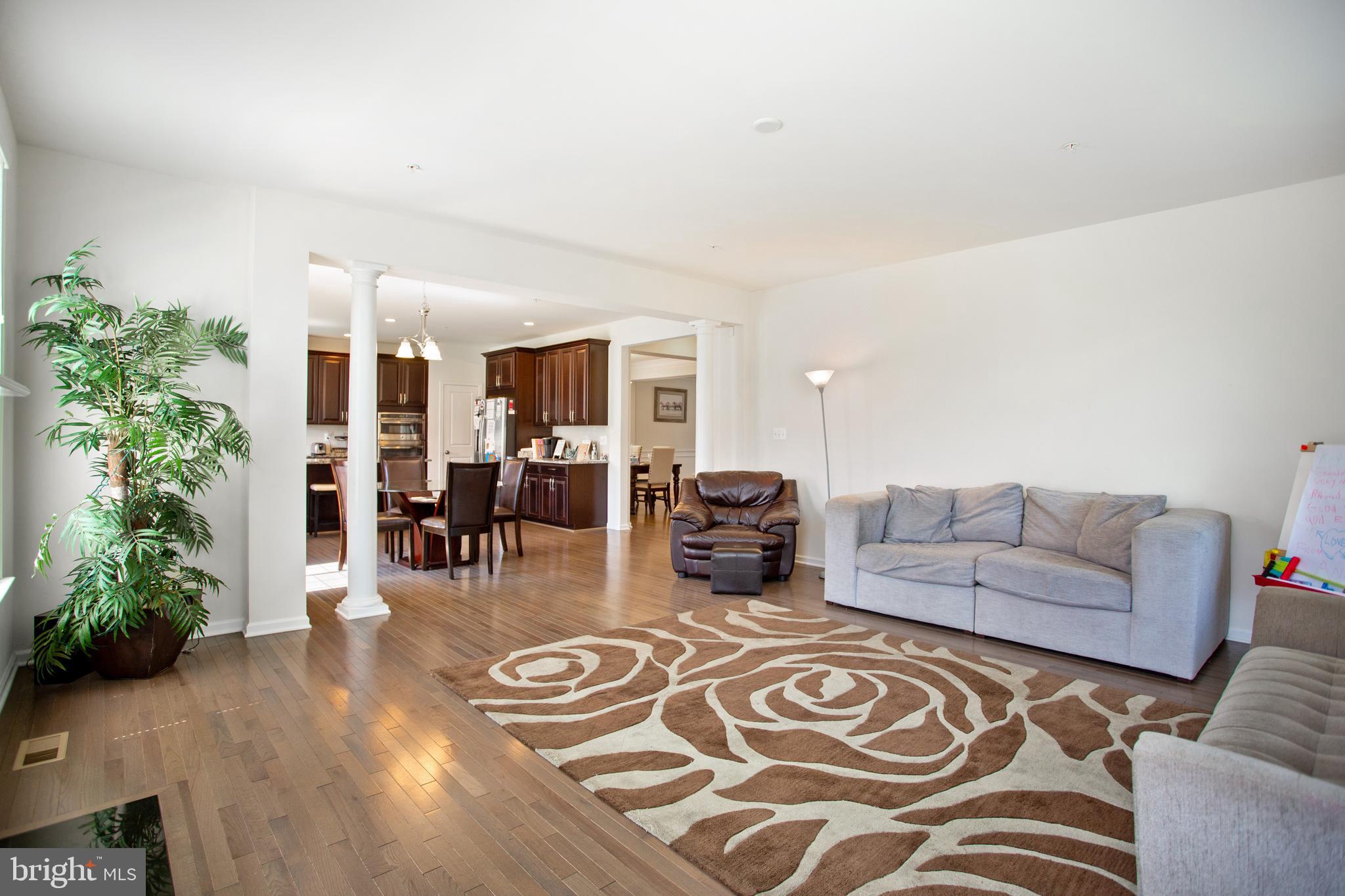 MARLBORO RIDGE - Residential