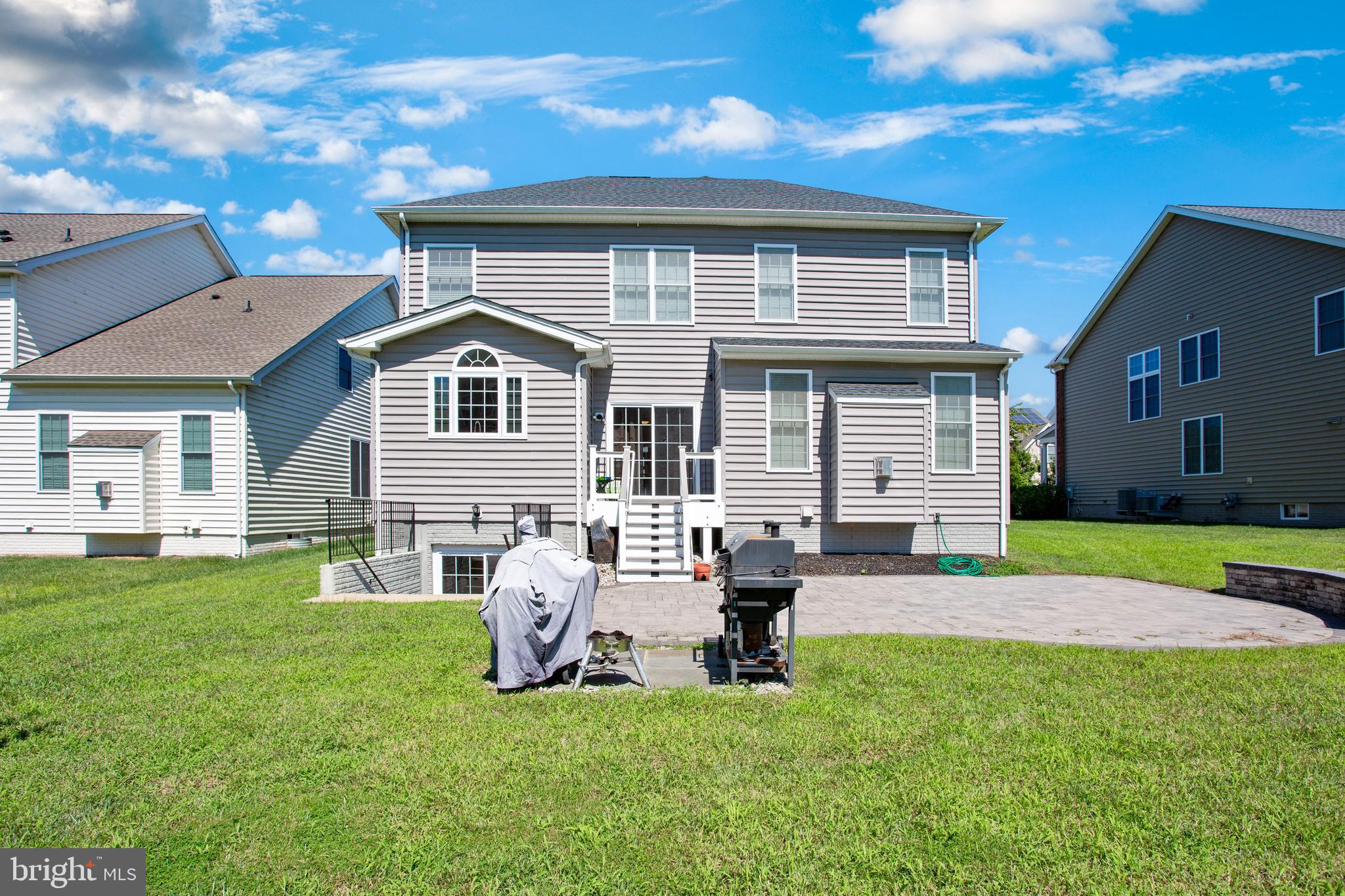 MARLBORO RIDGE - Residential