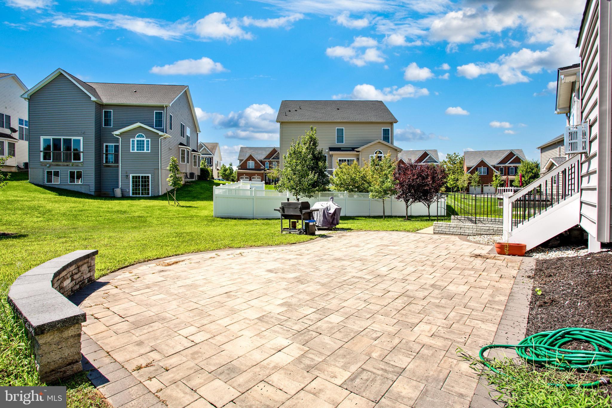 MARLBORO RIDGE - Residential