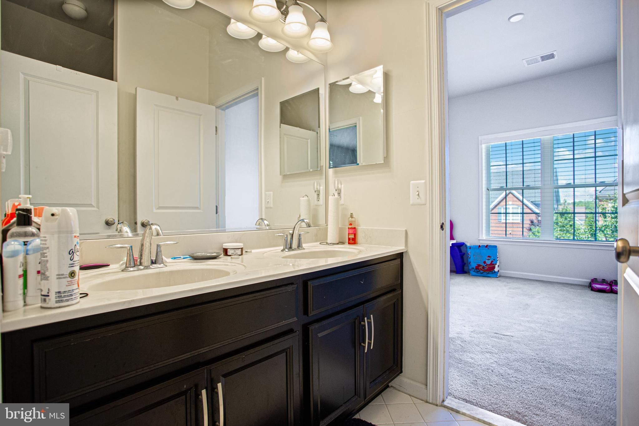 MARLBORO RIDGE - Residential