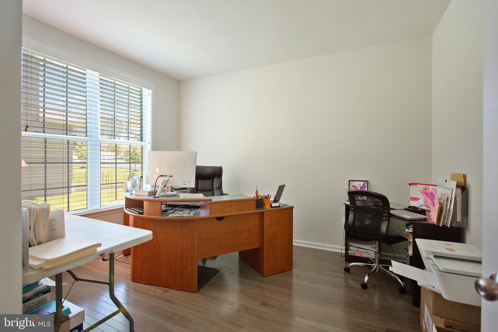 MARLBORO RIDGE - Residential