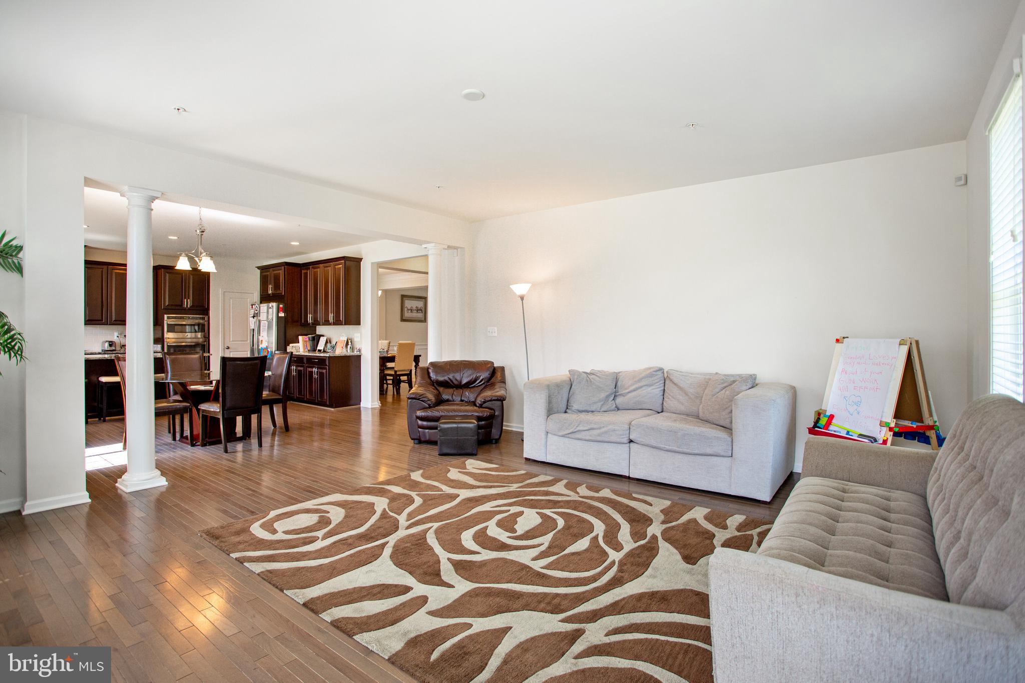 MARLBORO RIDGE - Residential