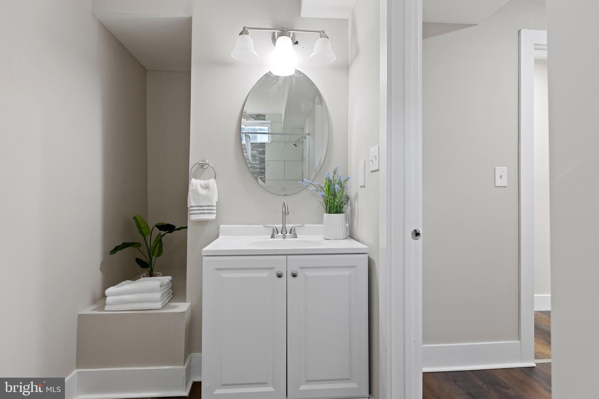 NEW SOUTHWEST - Residential Lease