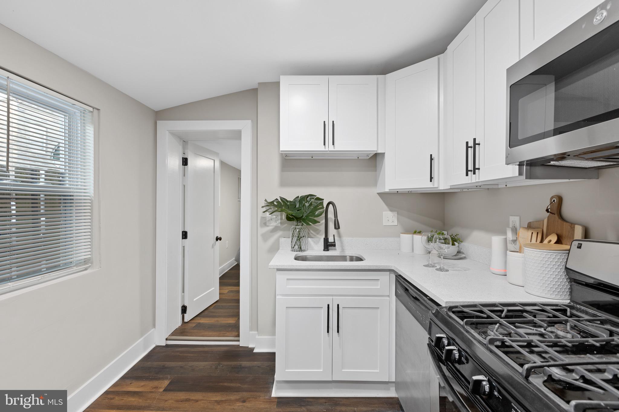 NEW SOUTHWEST - Residential Lease