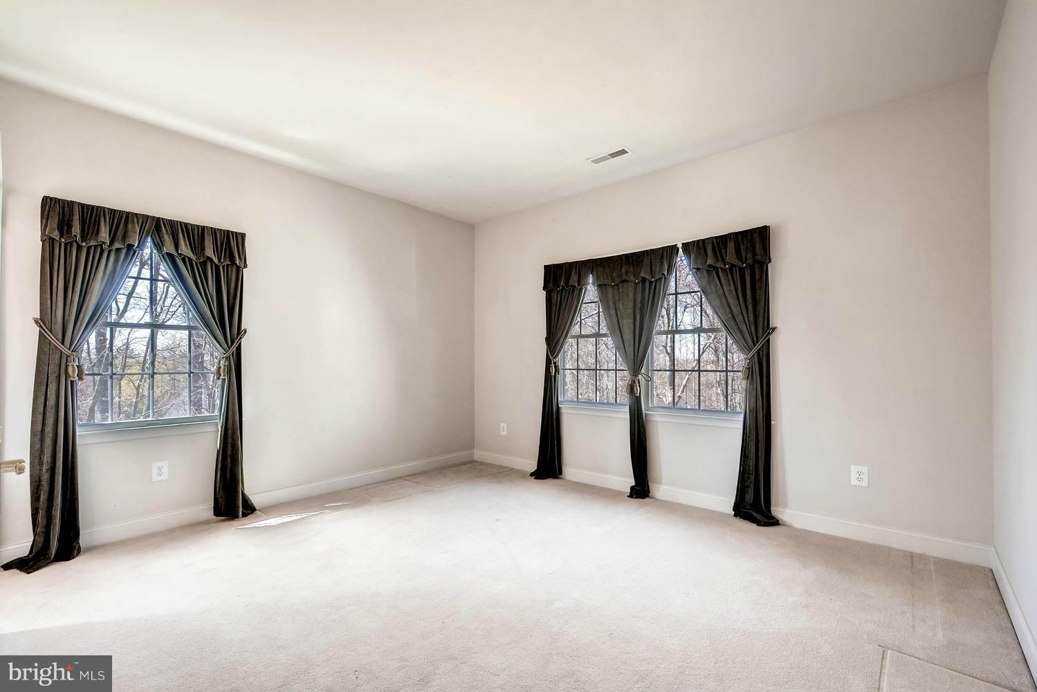 HUNT VALLEY - Residential