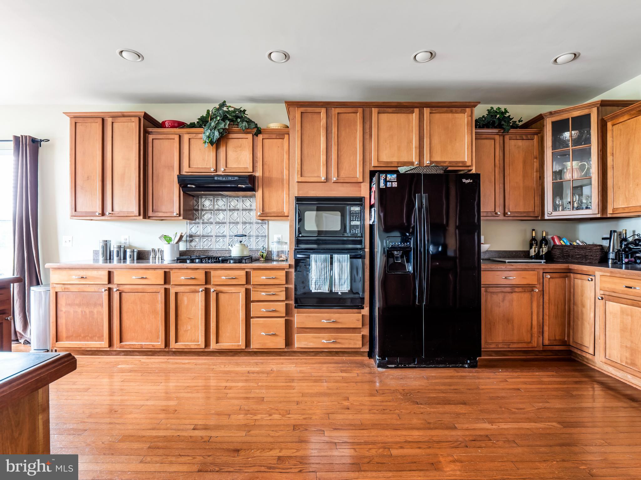 THE FALLS AT LEE'S PARK - Residential