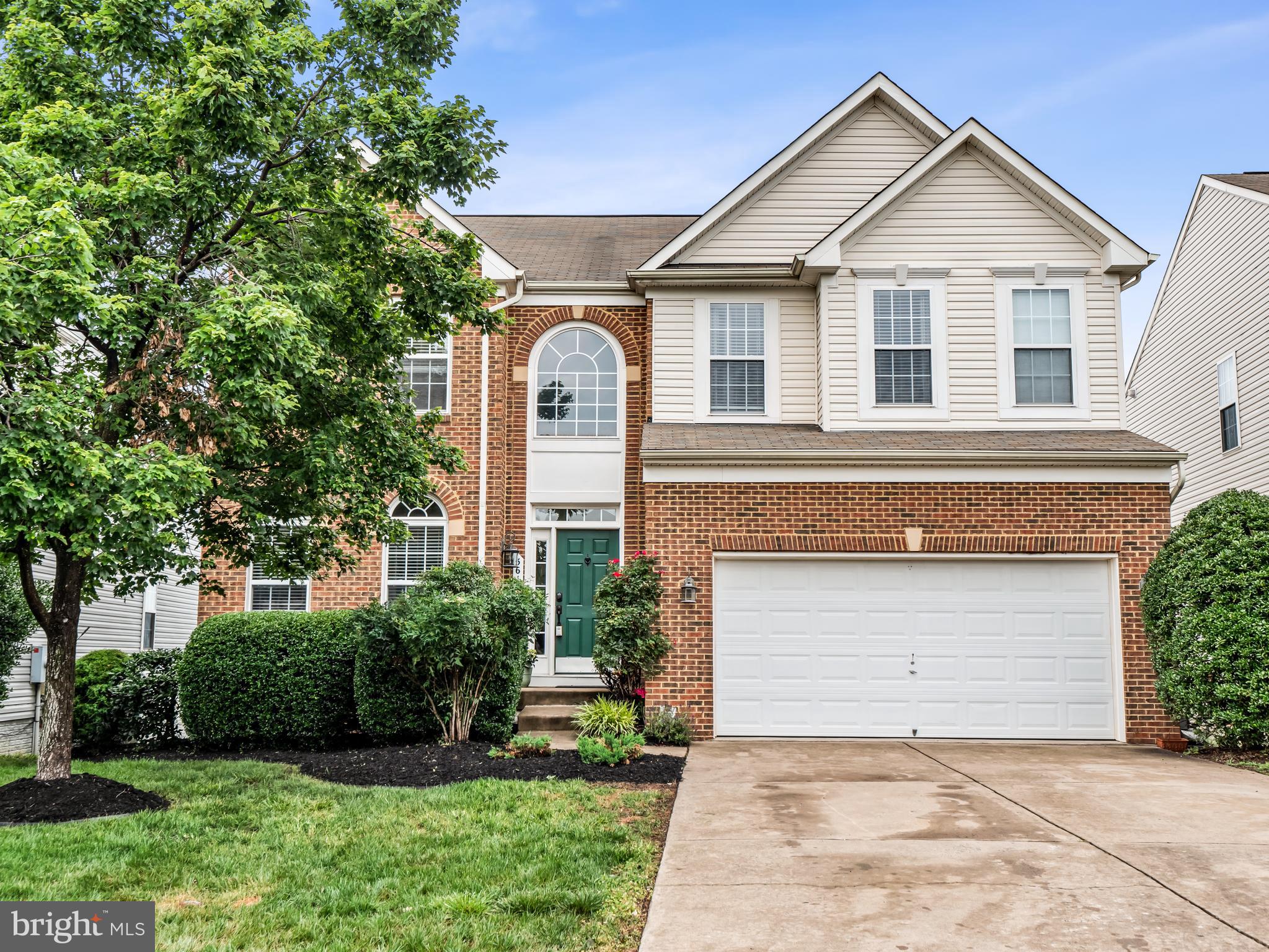 THE FALLS AT LEE'S PARK - Residential