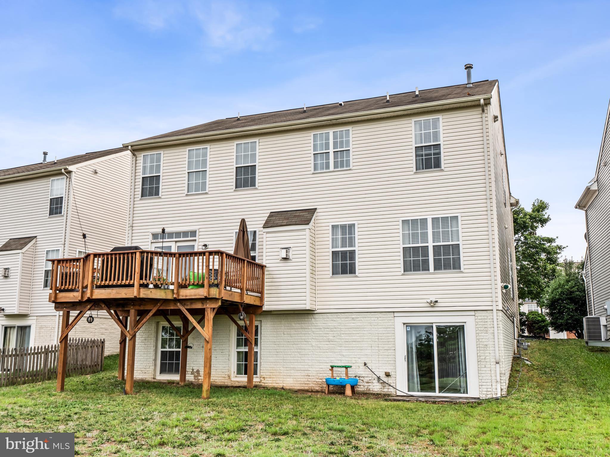 THE FALLS AT LEE'S PARK - Residential