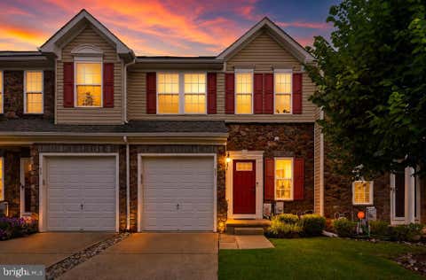 Townhouse For Sale - 51 Franklin Circle<br/> SOMERDALE, NJ 08083