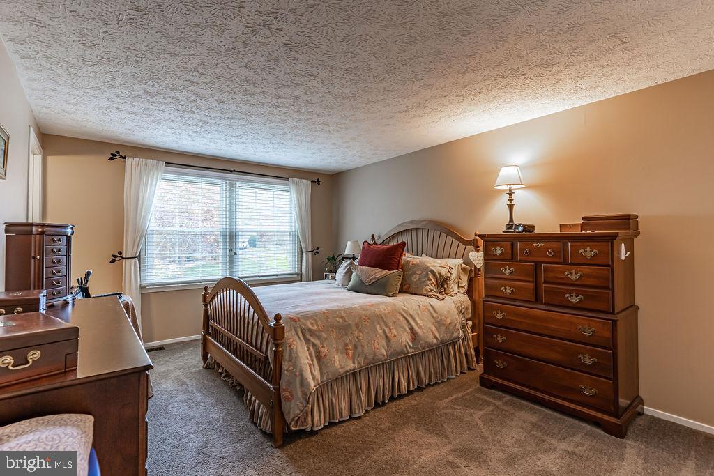 BURKE CENTRE - Residential Lease