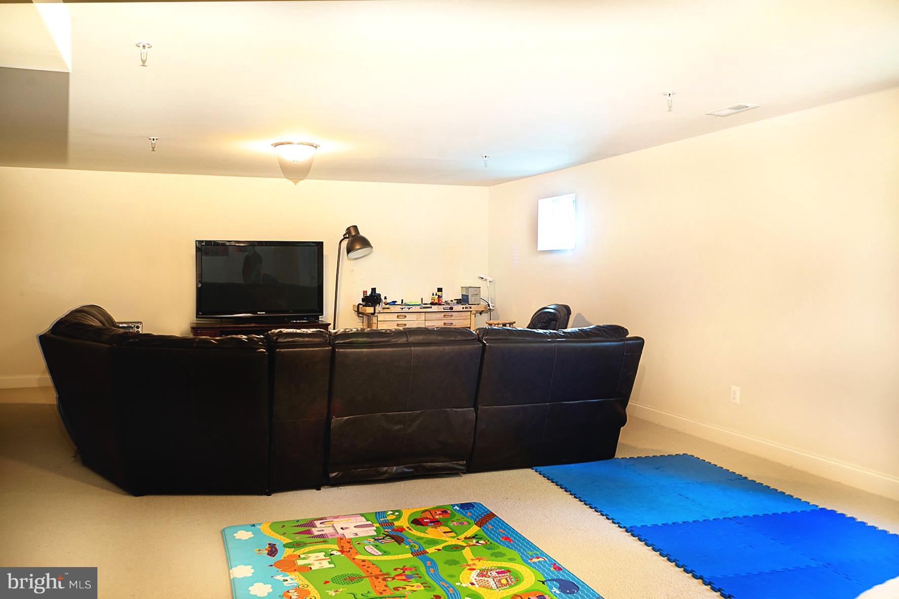 NORTH POINTE SUB - Residential