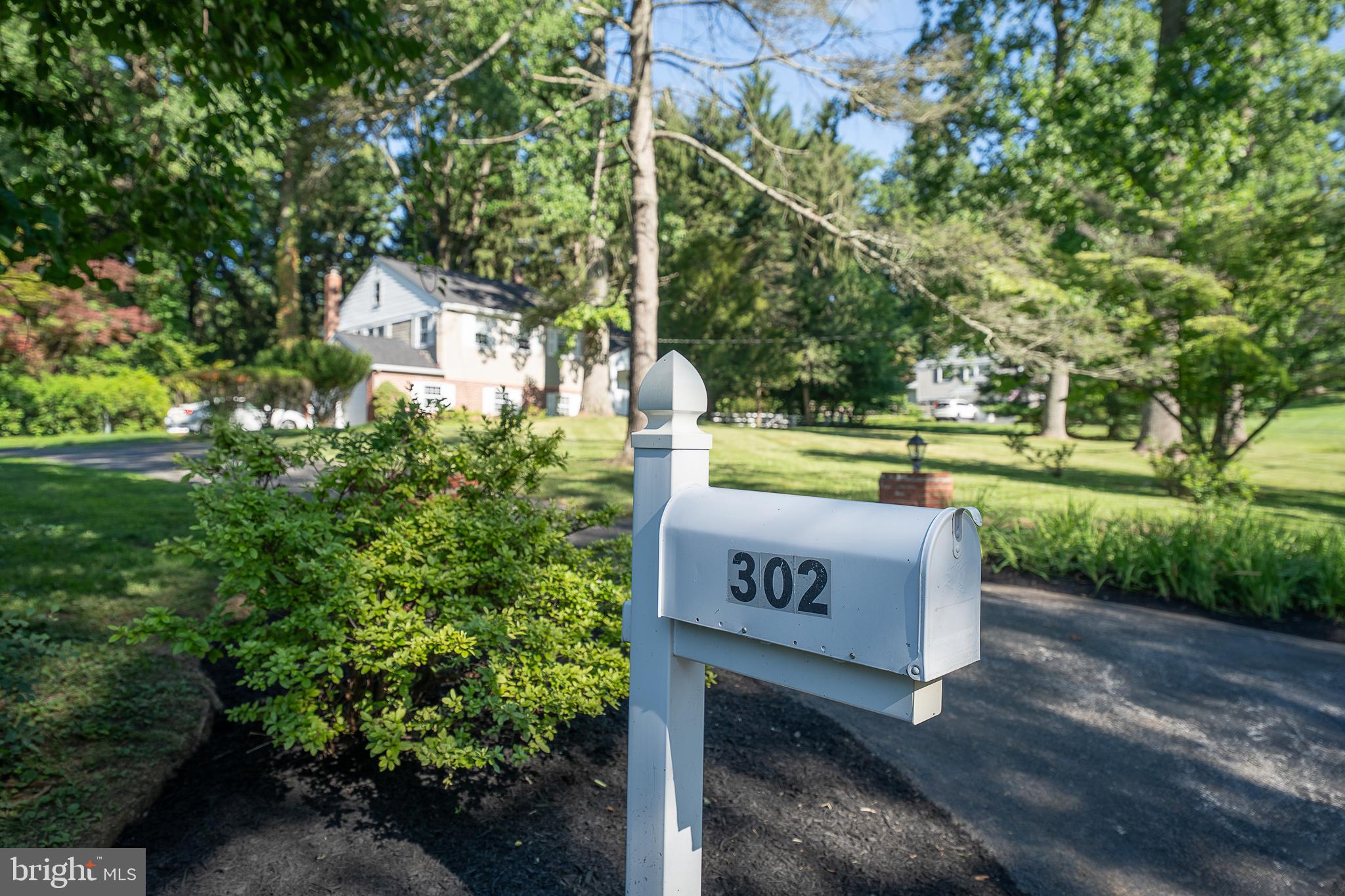 302 EARLES LANE
