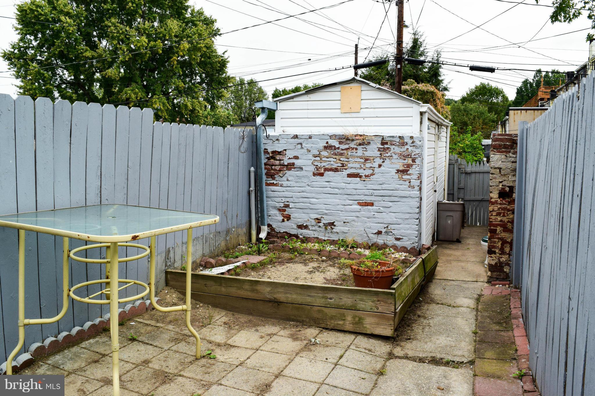 HAMPDEN HISTORIC DISTRICT - Residential