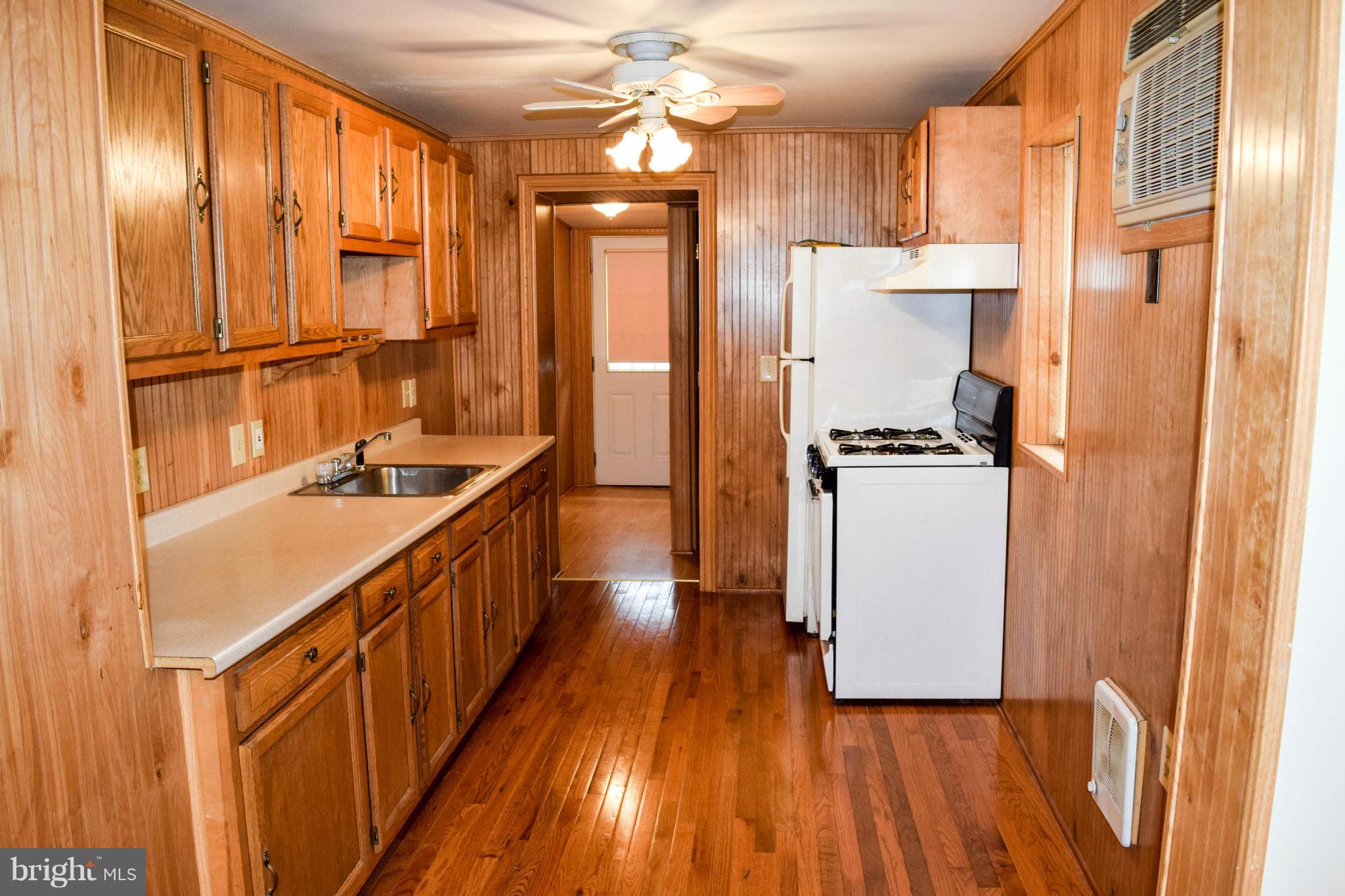 HAMPDEN HISTORIC DISTRICT - Residential