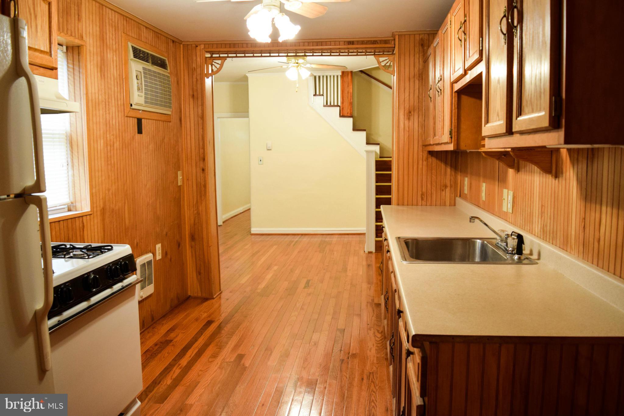 HAMPDEN HISTORIC DISTRICT - Residential