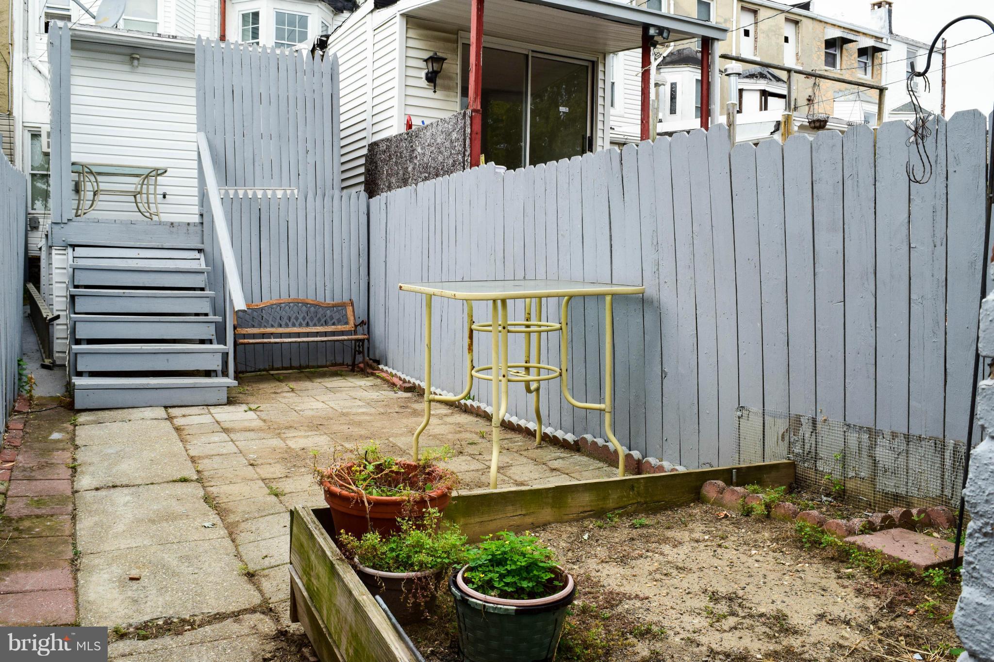 HAMPDEN HISTORIC DISTRICT - Residential