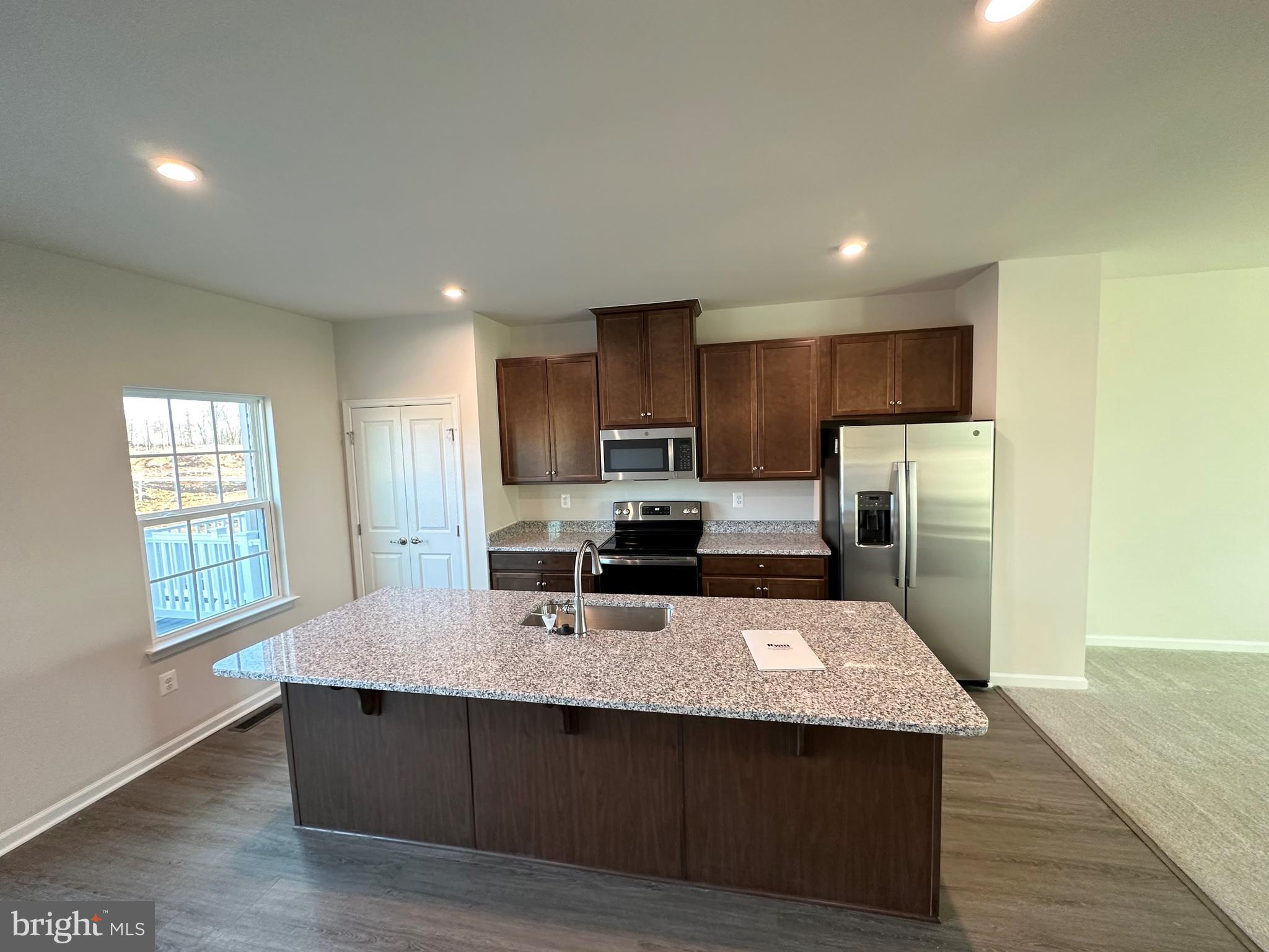 CARDINAL POINTE - Residential