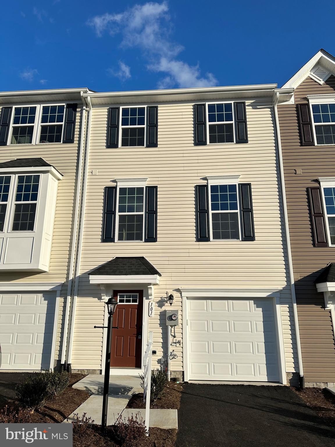 CARDINAL POINTE - Residential