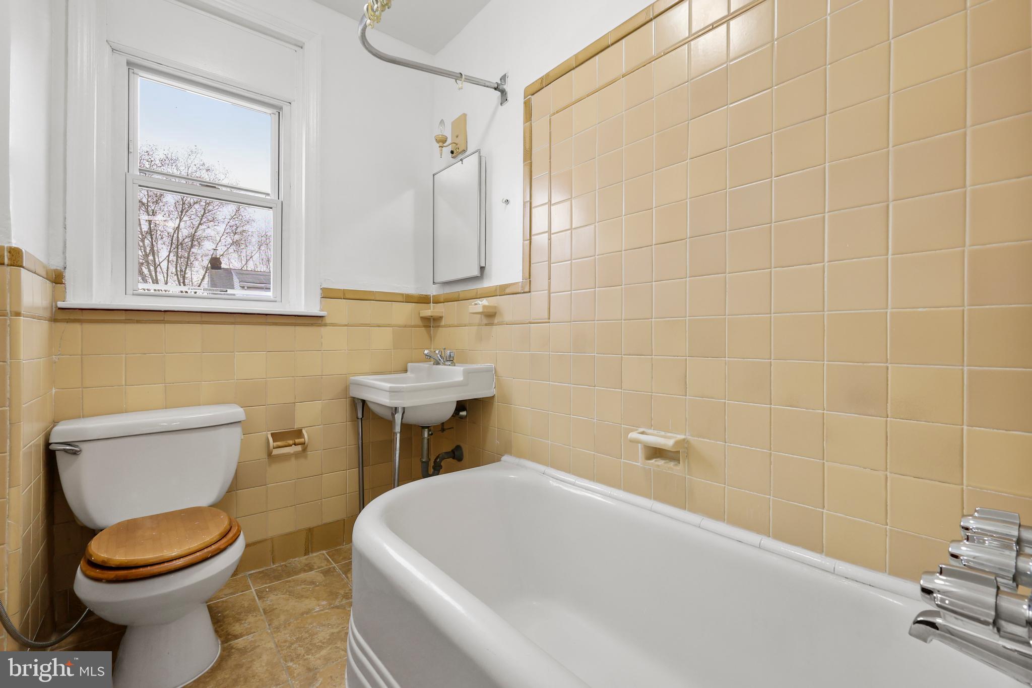 NORTHWOOD - Residential