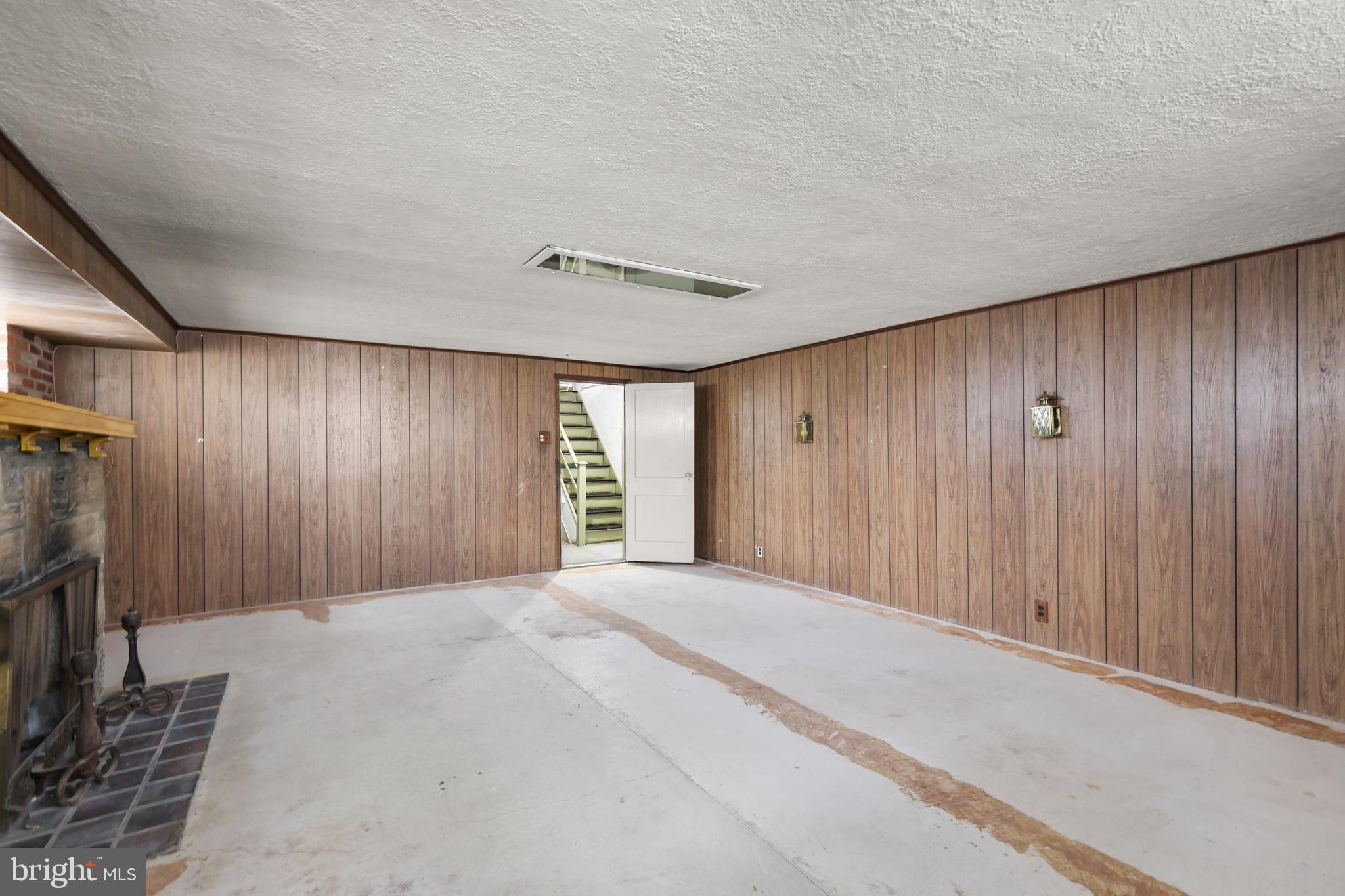 NORTHWOOD - Residential