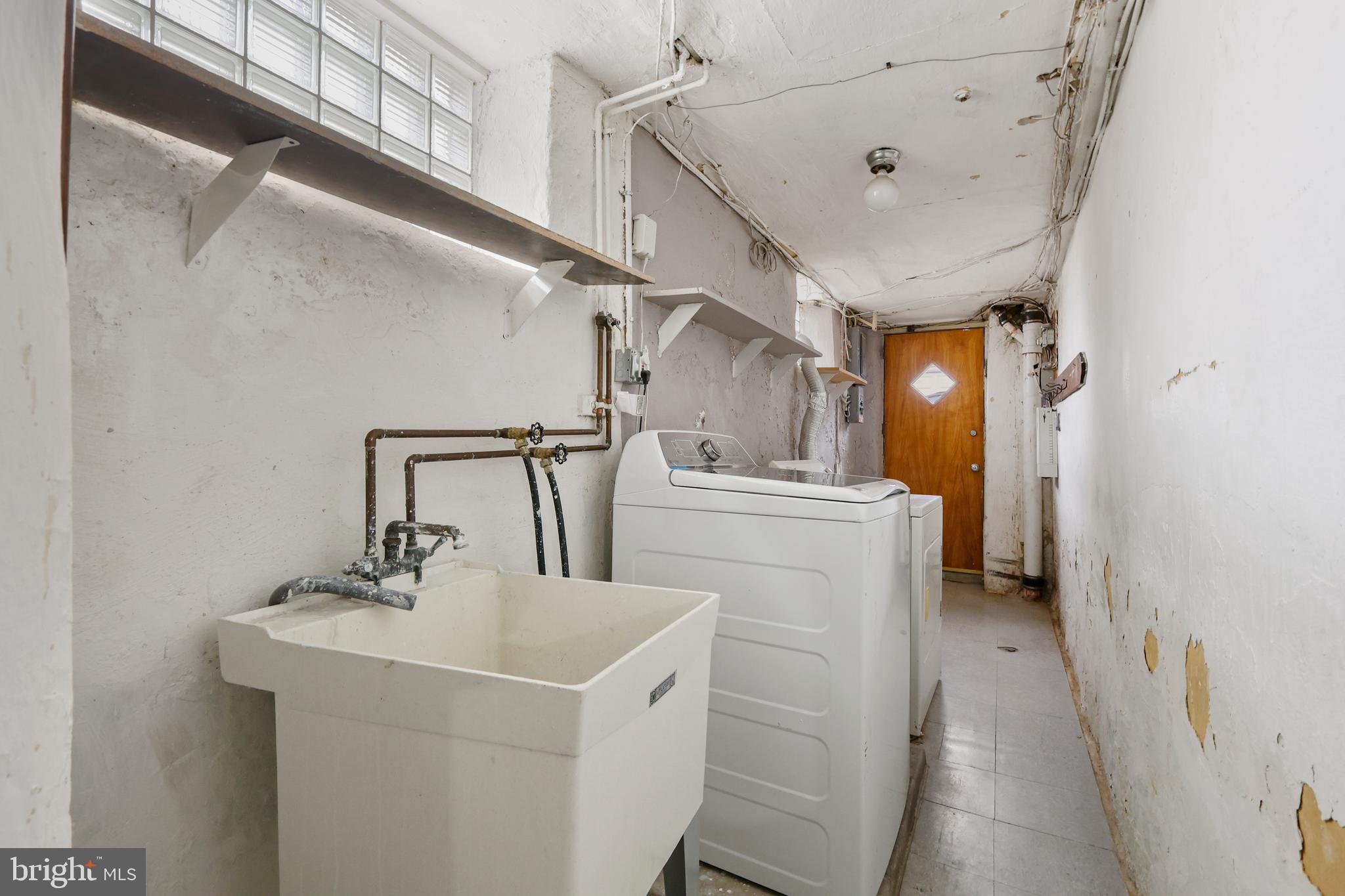 NORTHWOOD - Residential