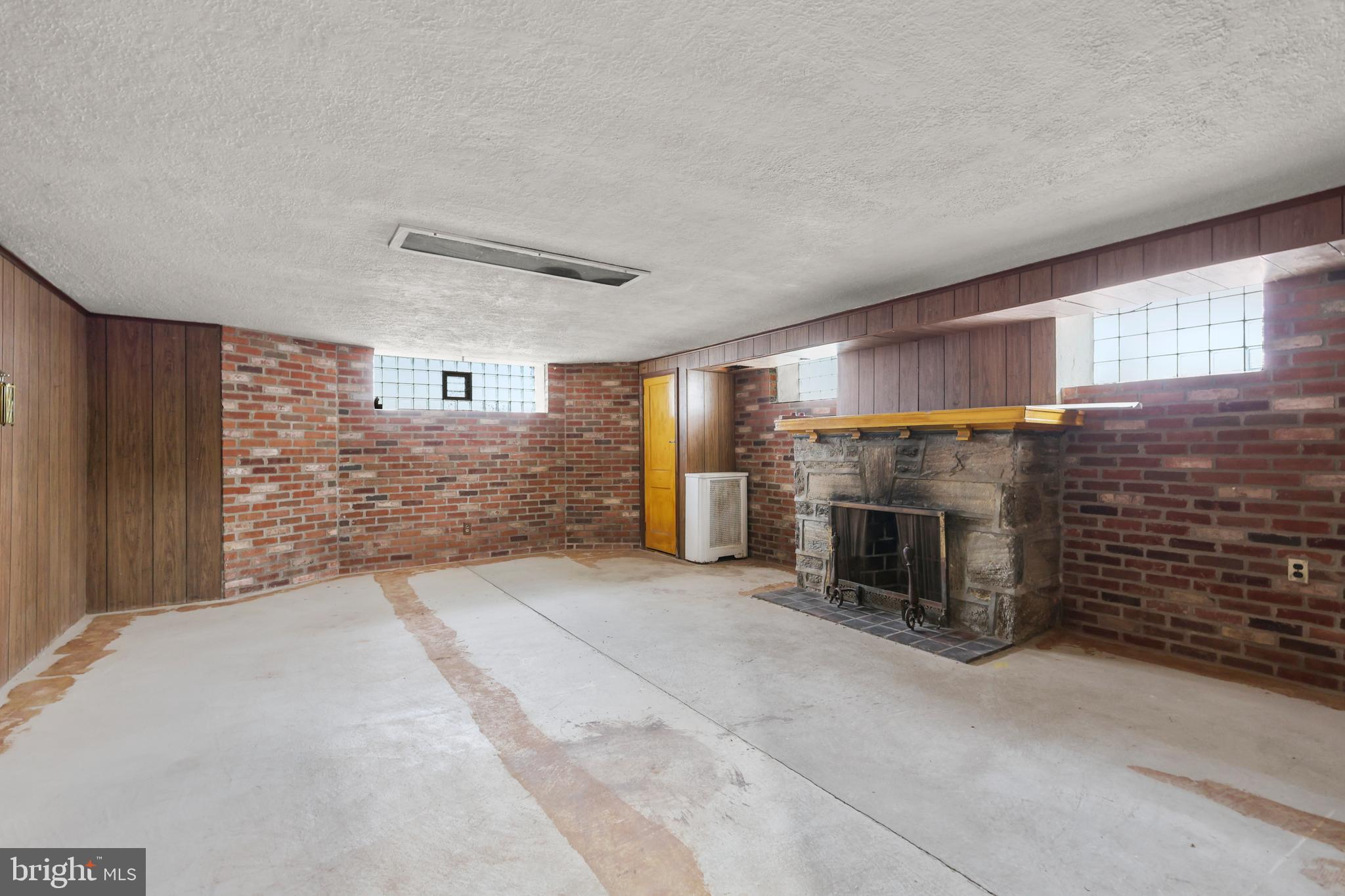 NORTHWOOD - Residential