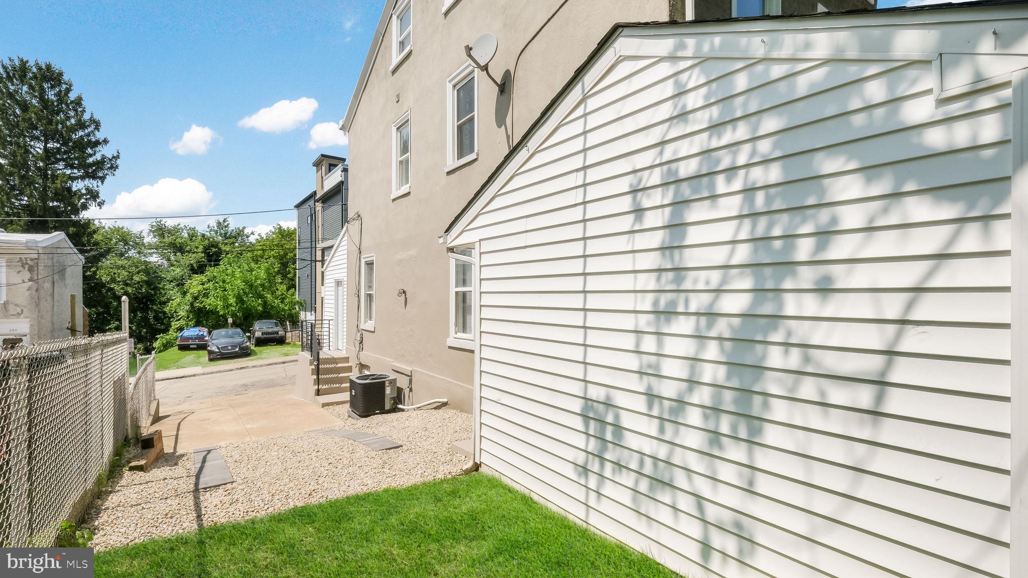 MANAYUNK - Residential