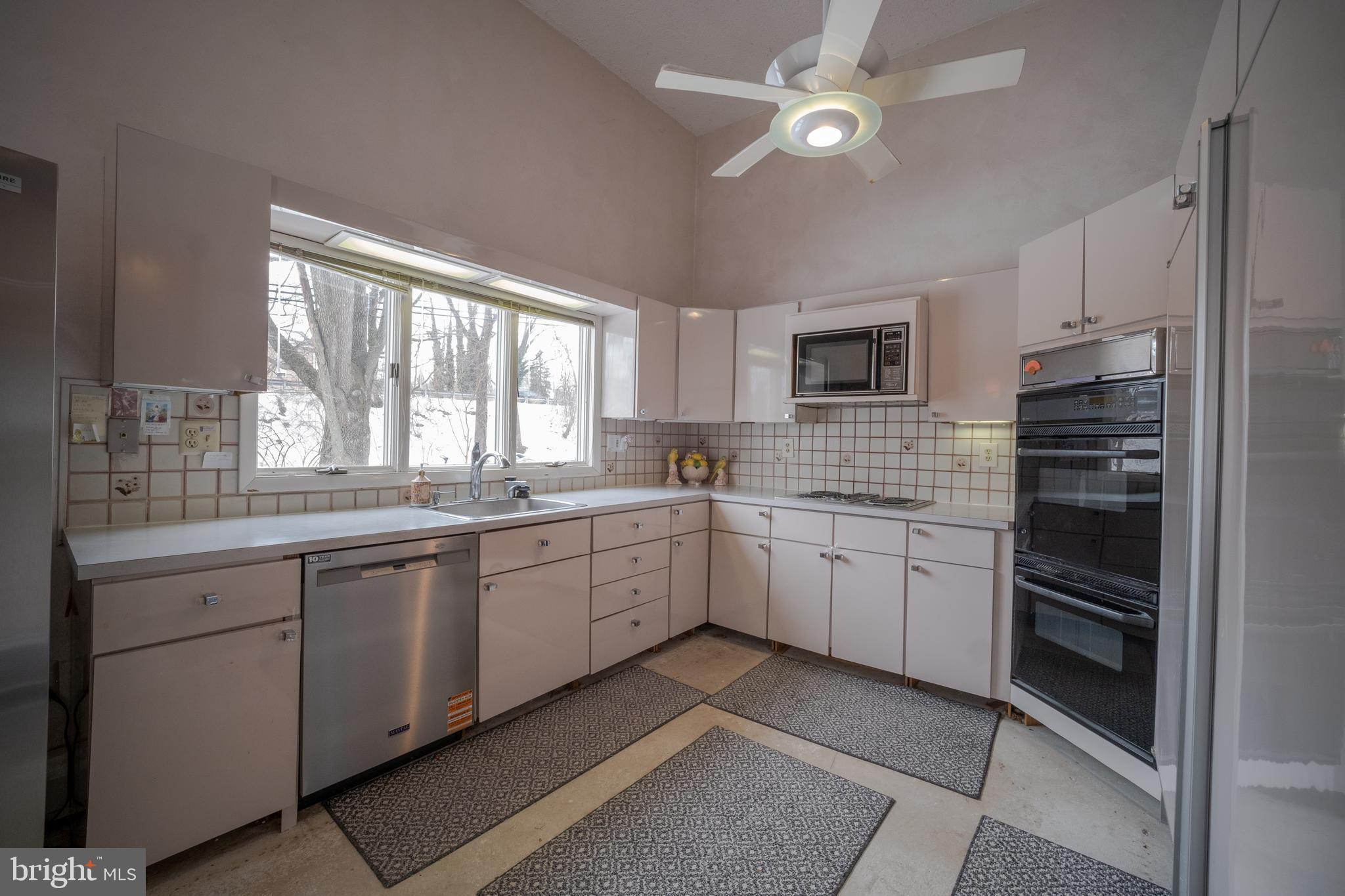 ROLLING GREEN - Residential