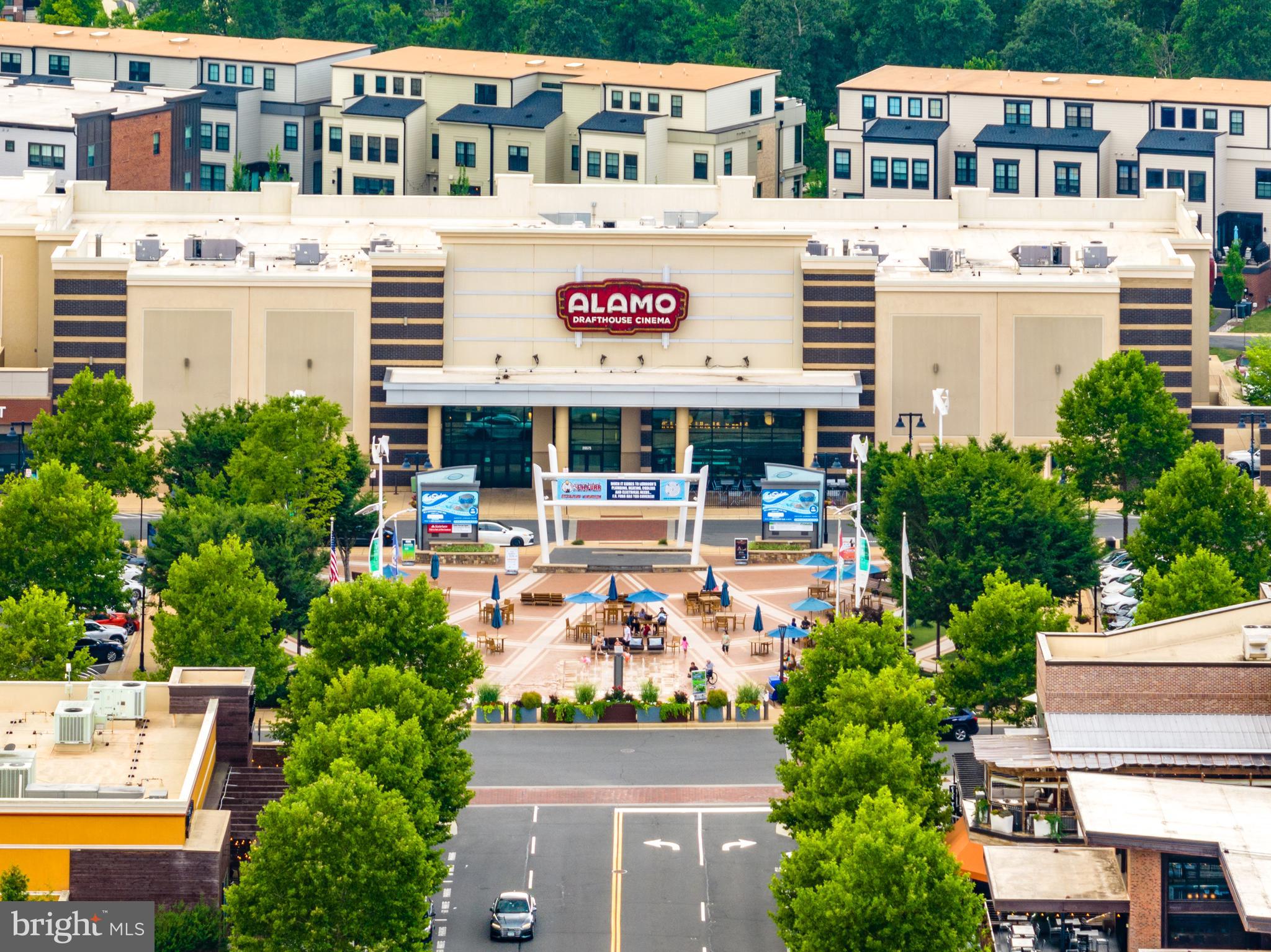 ONE LOUDOUN - Residential