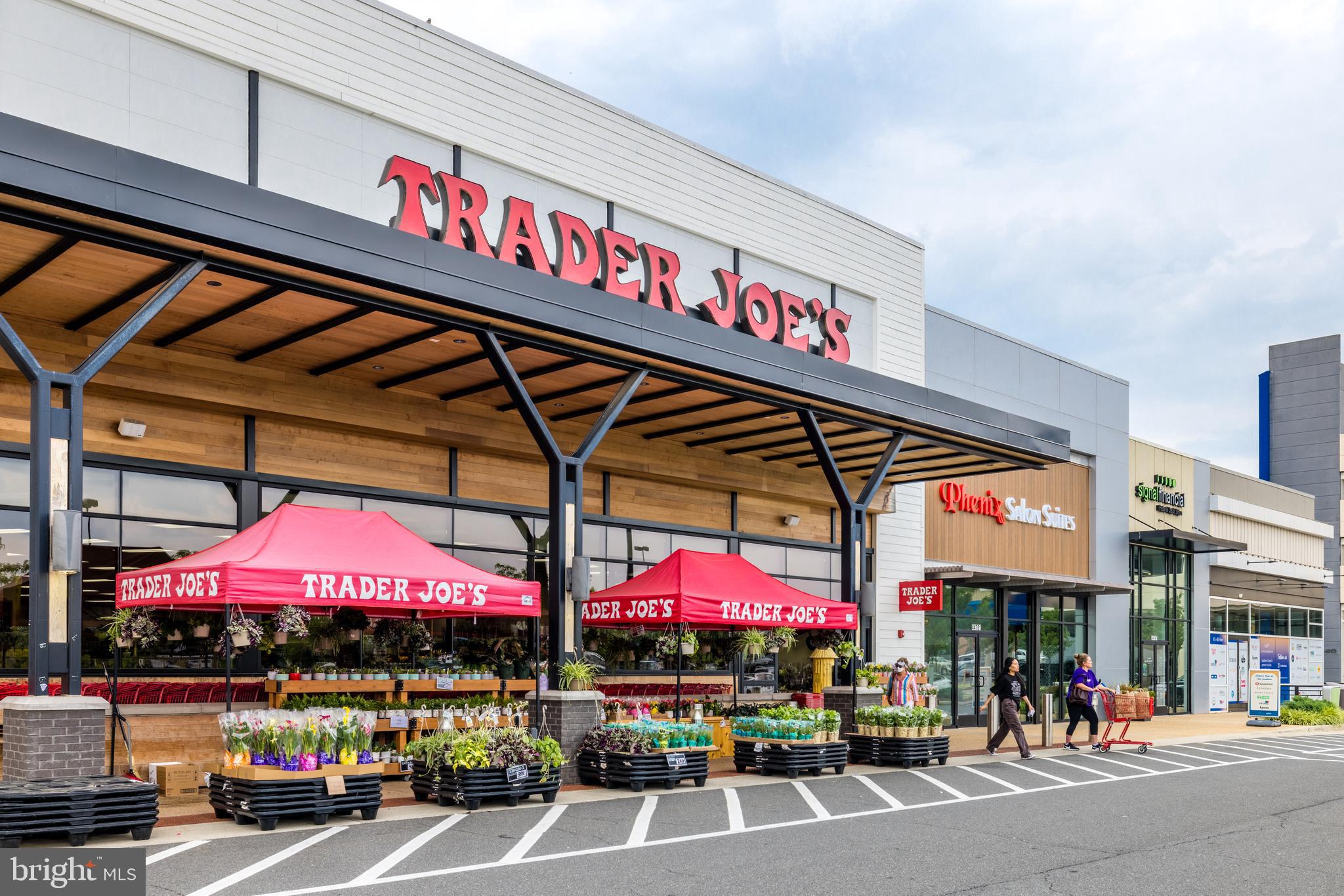 ONE LOUDOUN - Residential