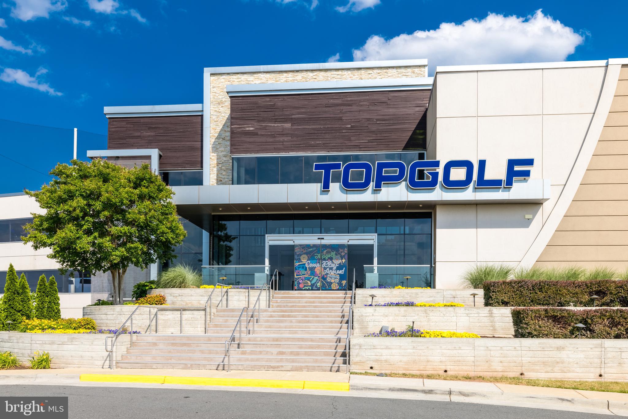 ONE LOUDOUN - Residential