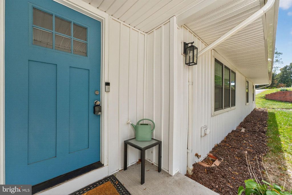 Photo of 2 Pawnee Drive, FREDERICKSBURG, VA 22401 (MLS # VAFB2009030)