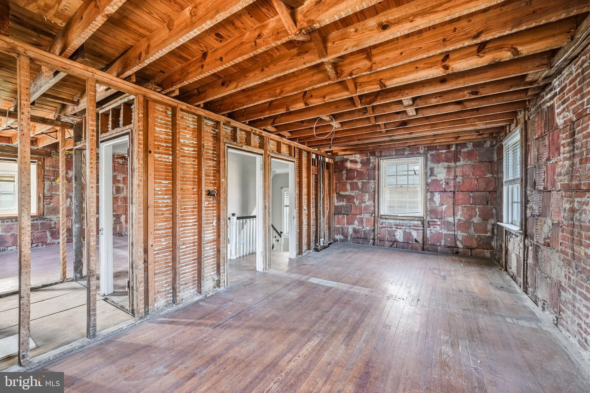 WEST WAYNE - Residential