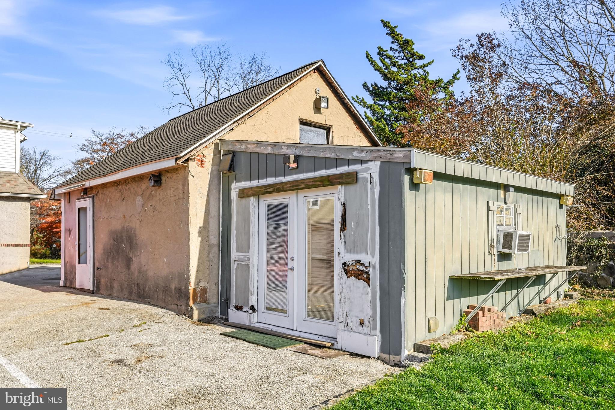 WEST WAYNE - Residential