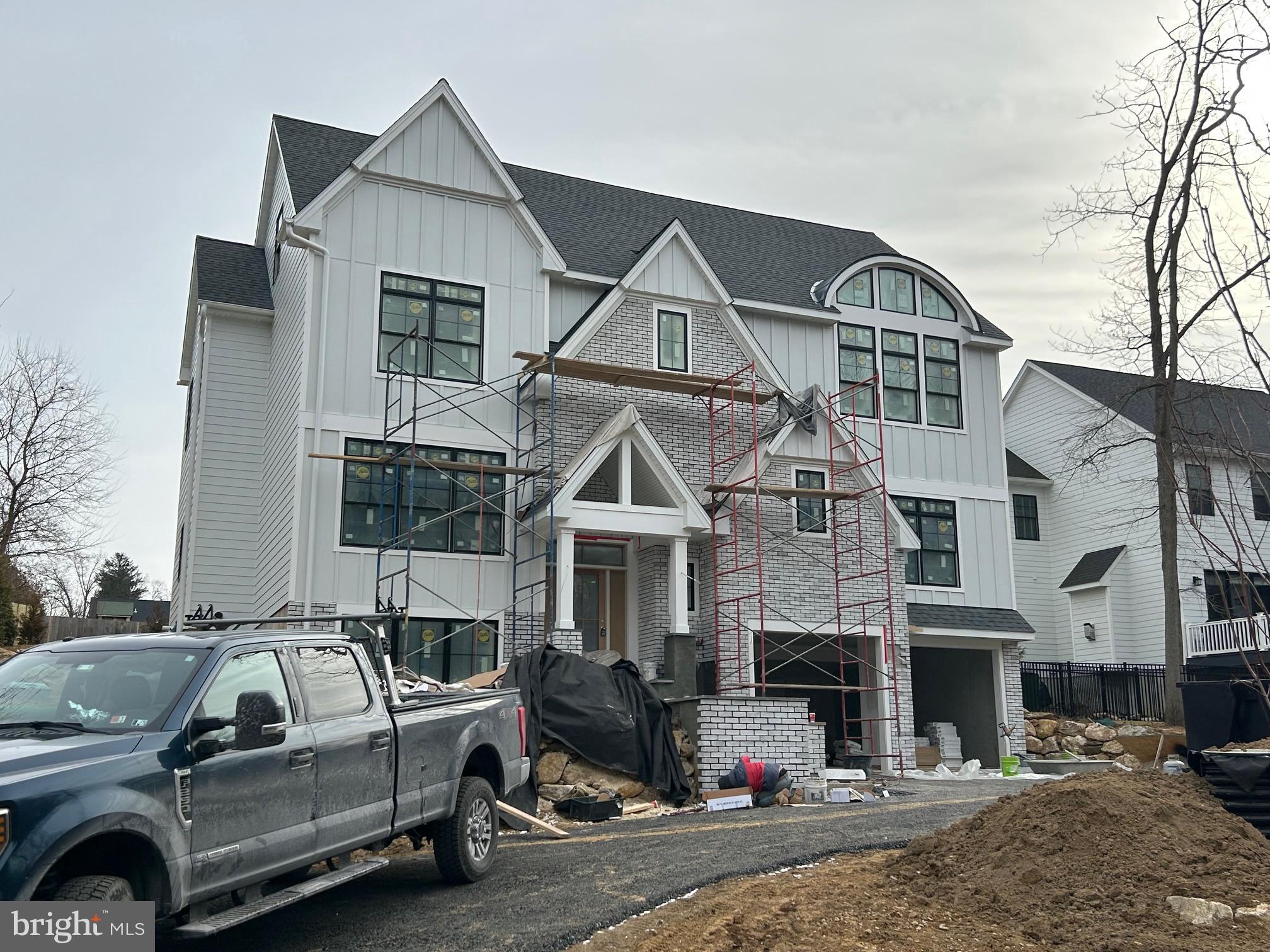 MEDIA WALK AT 6TH - Residential