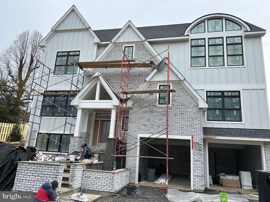 Photo of 605 Centennial Ave, MEDIA, PA 19063 (MLS # PADE2106008)