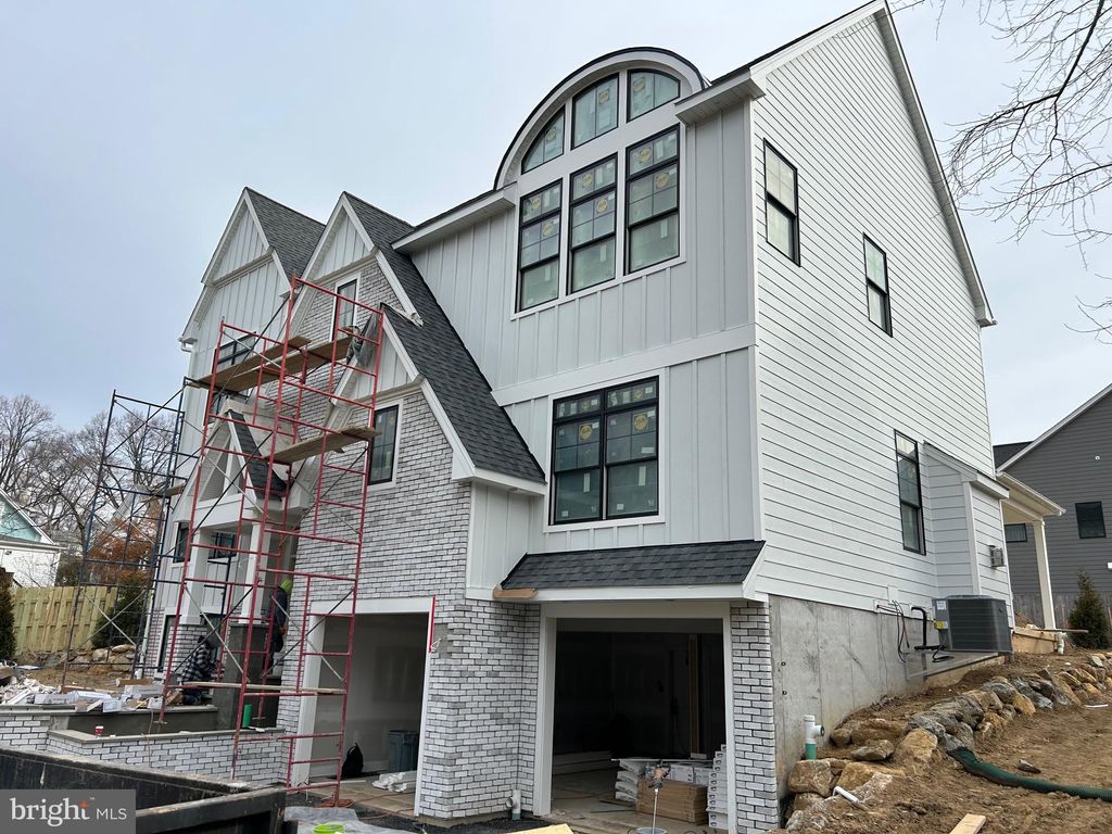 Photo of 605 Centennial Ave, MEDIA, PA 19063 (MLS # PADE2106008)