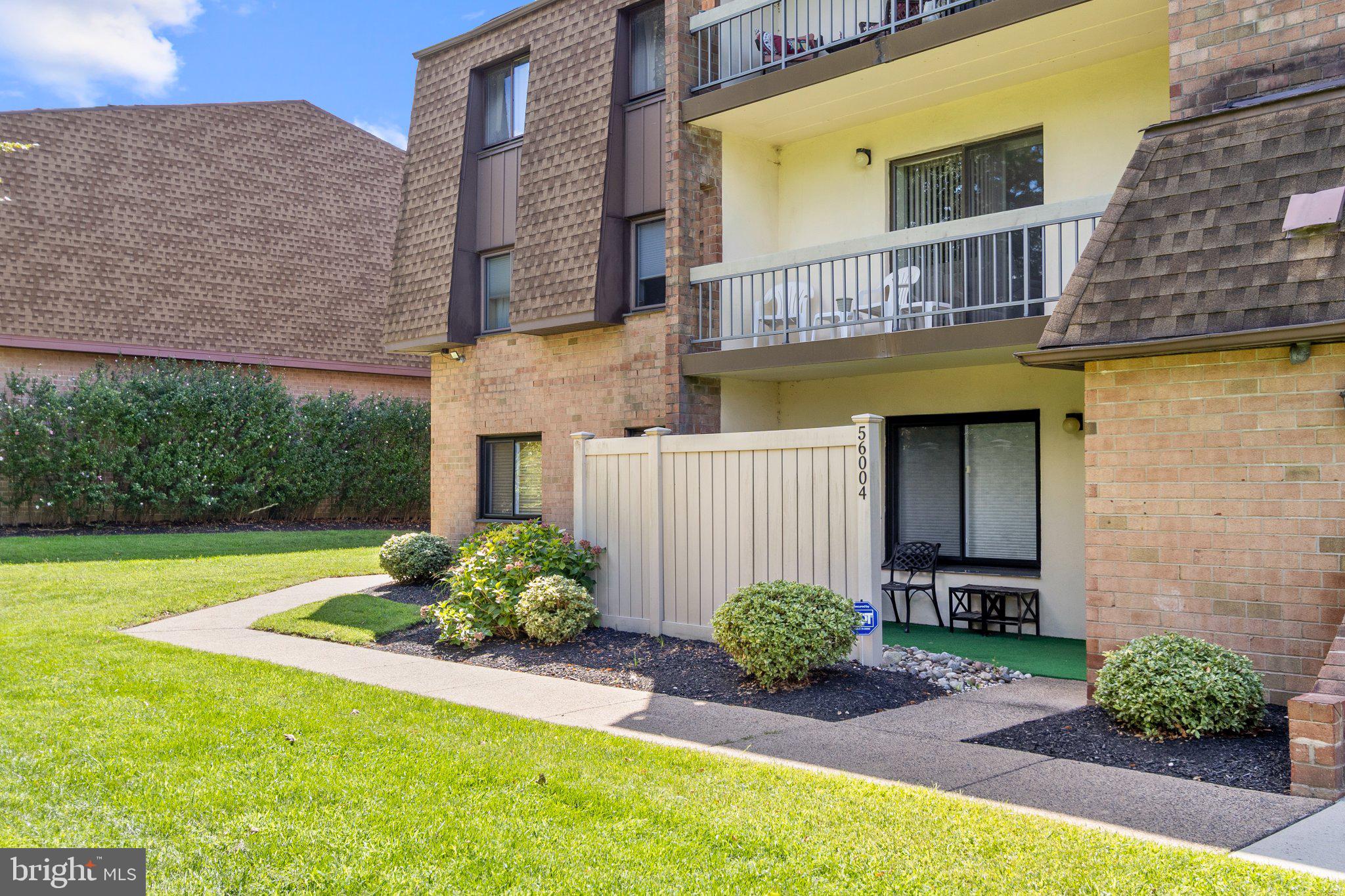 56004 DELAIRE LANDING ROAD 7D