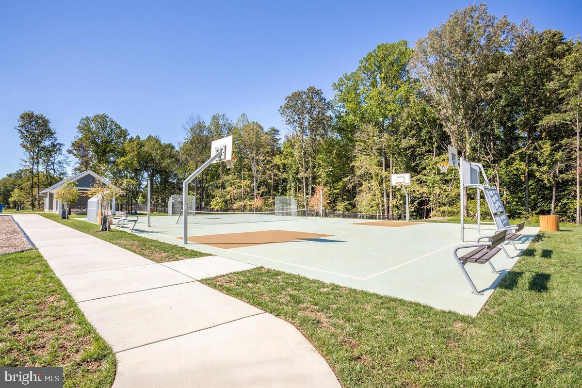 VILLAGES OF SAVANNAH - Residential