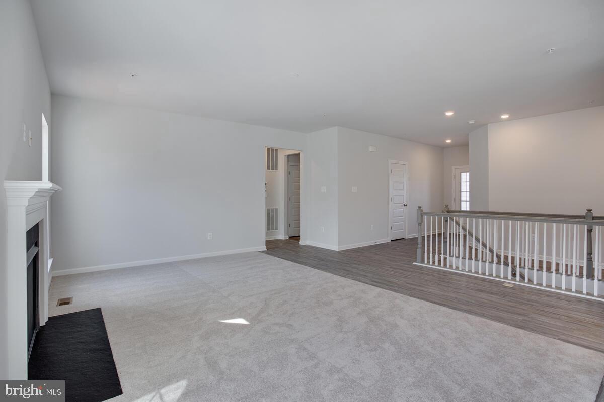 VILLAGES OF SAVANNAH - Residential