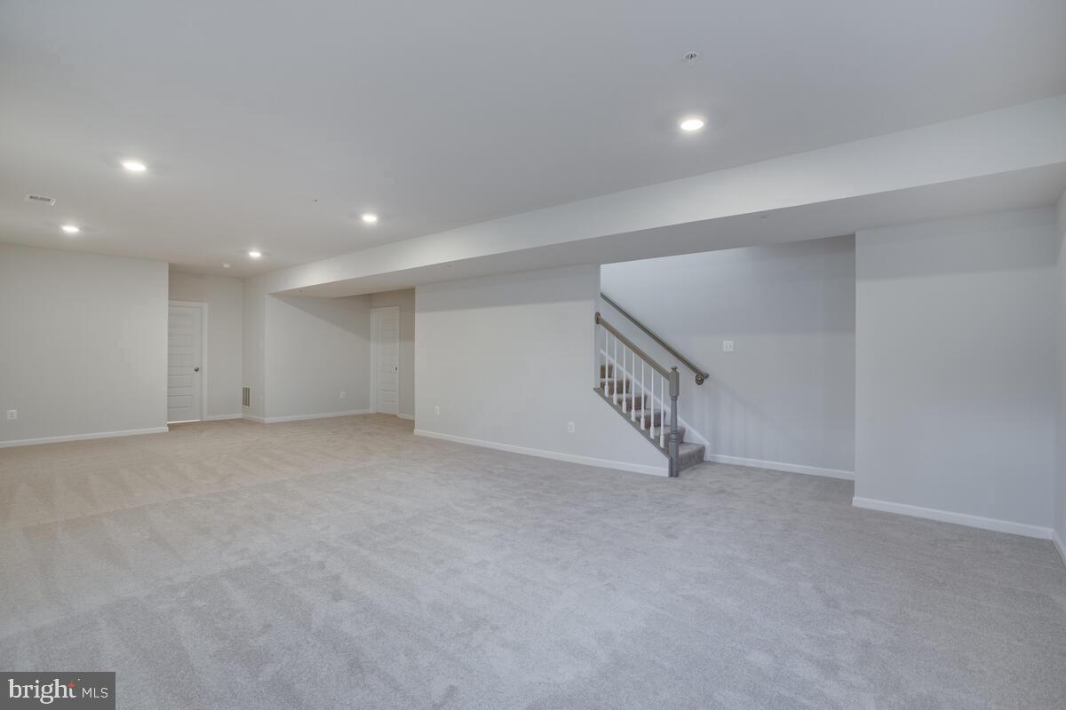 VILLAGES OF SAVANNAH - Residential