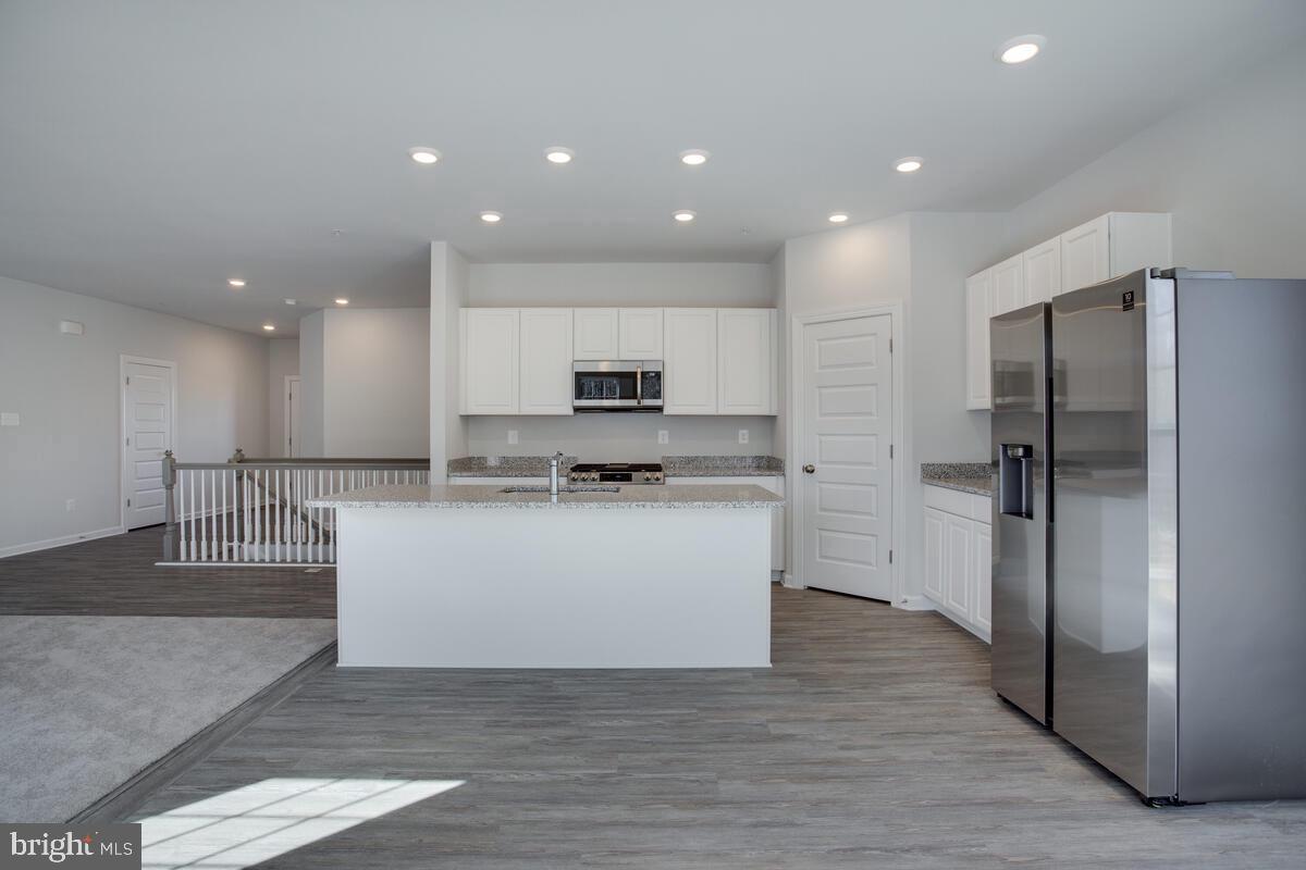 VILLAGES OF SAVANNAH - Residential