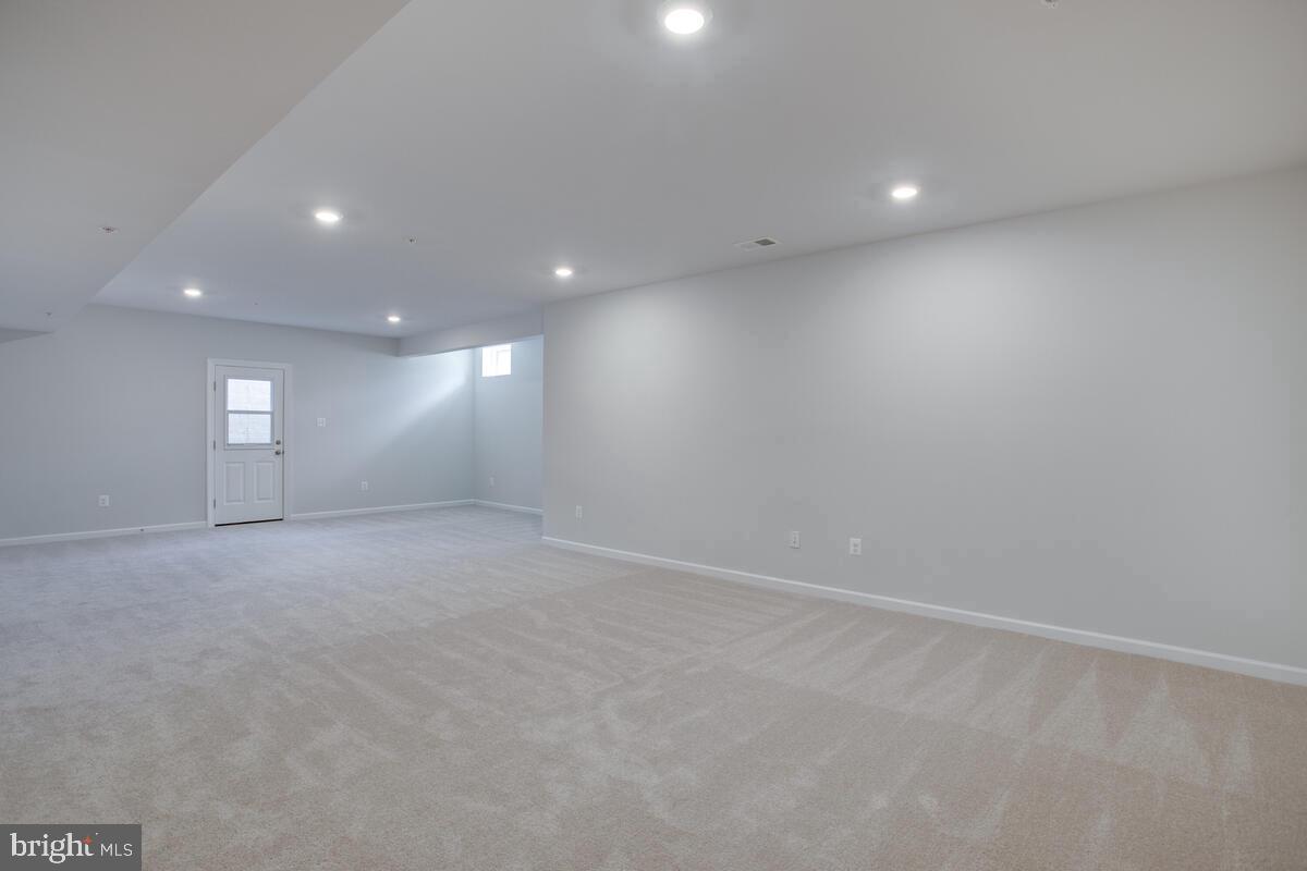 VILLAGES OF SAVANNAH - Residential