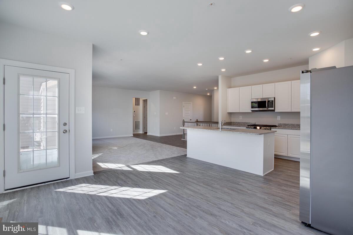 VILLAGES OF SAVANNAH - Residential