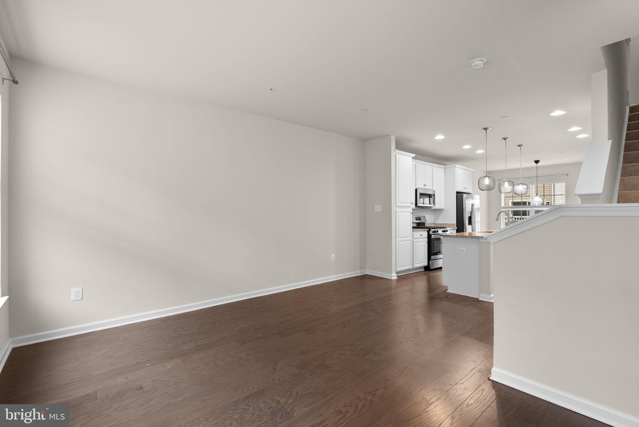 BRICK YARD STATION - Residential